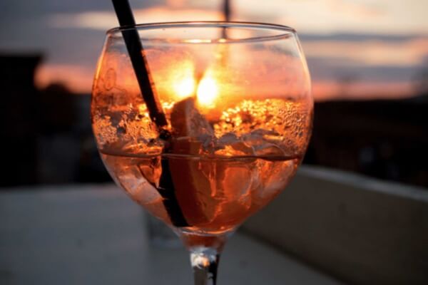 ROMANTIC APERITIF SUNSET